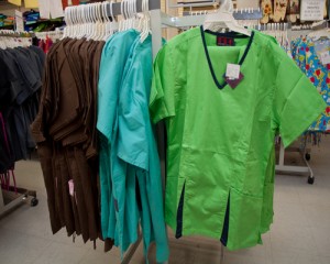 b_lodge-scrubs_green_brown